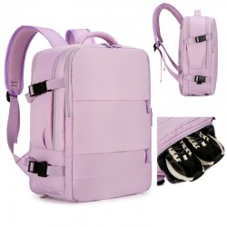 New street fashion double-shoulder bag for men. High-end casual backpack for men. Large capacity outdoor travel double-shoulder bag. Business travel bag for men.
